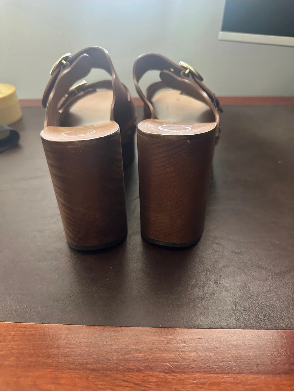 CHLOE Brown Leather Platform Clog Sandals